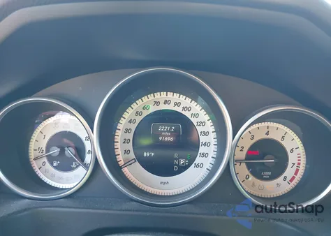 2015 Mercedes-Benz E 350 4Matic из США, поврежденный, VIN WDDHF8JB7FB094476